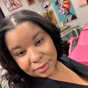 Meet your Posher, Marcia